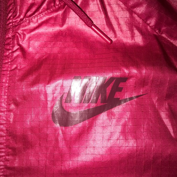 MAROON NIKE WINDBREAKER!! - Picture 4 of 4